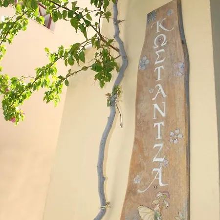 Konstantza And Apartmán *