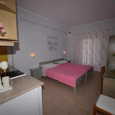 Konstantza And Ermupoli