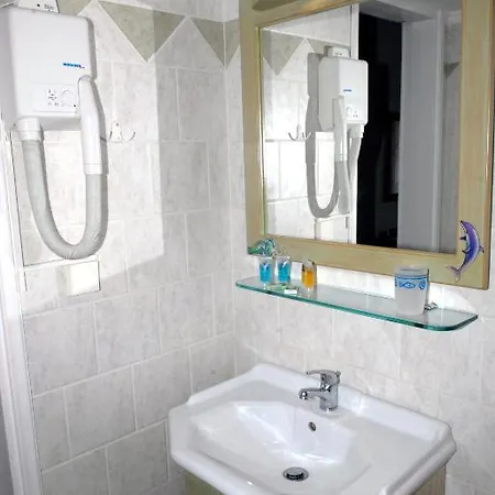 Konstantza And Ermúpoli