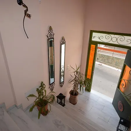 κωνστάντζα στούντιο και Διαμέρισμα