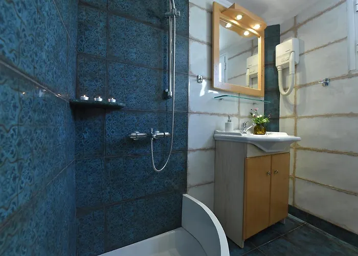 κωνστάντζα στούντιο και * Ερμούπολη