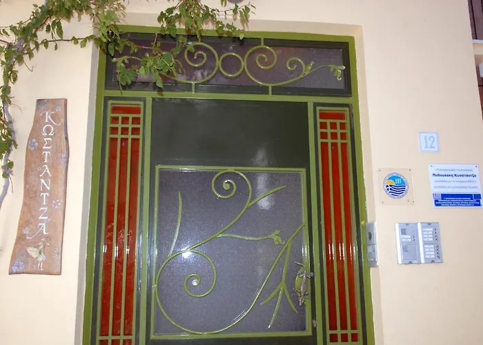 κωνστάντζα στούντιο και Διαμέρισμα Ερμούπολη