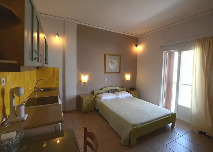 Konstantza And アパート エルムポリ