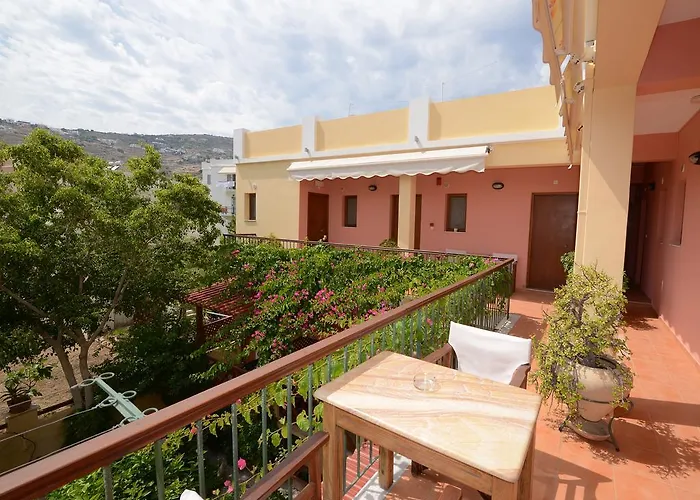 Konstantza And アパート