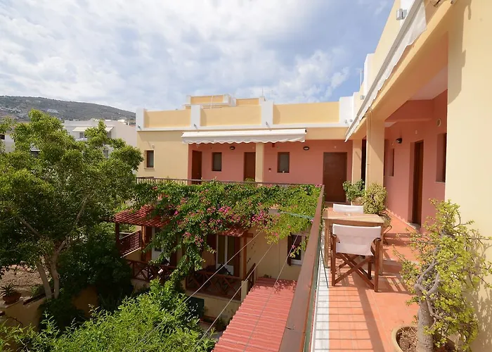 κωνστάντζα στούντιο και * Ερμούπολη